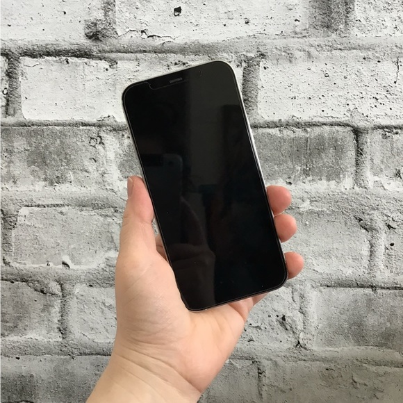 Mint iPhone 12 Pro 128GB - Picture 2 of 3